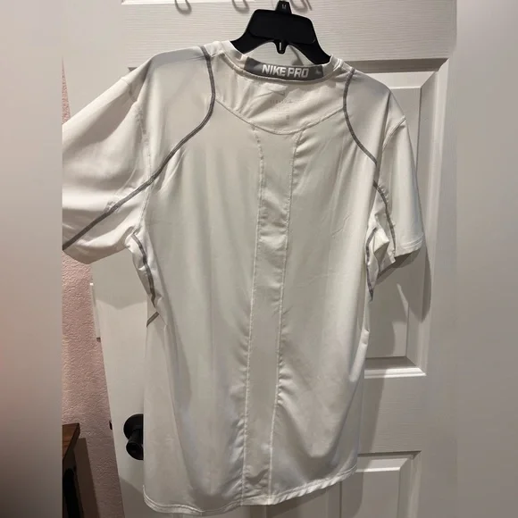 Nike Pro Men’s DriFit fitted athletic jersey. Size L - Picture 4 of 9